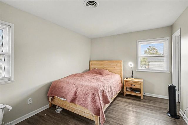 1065 Claremont NE Avenue, Winston-salem, NC 27101