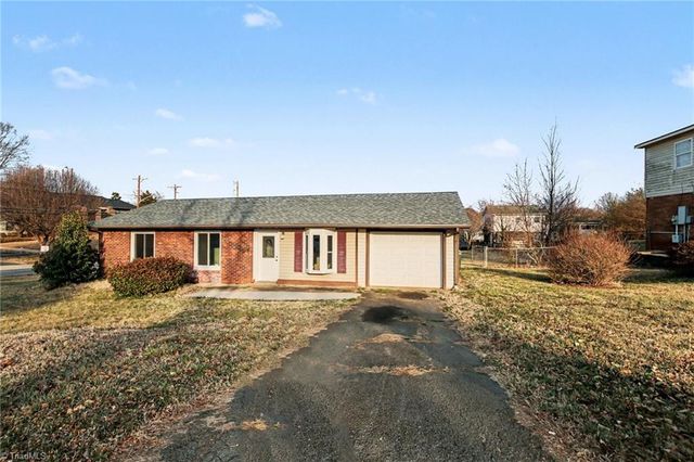 1065 Claremont NE Avenue, Winston-salem, NC 27101