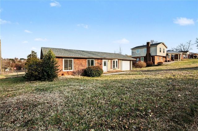 1065 Claremont NE Avenue, Winston-salem, NC 27101