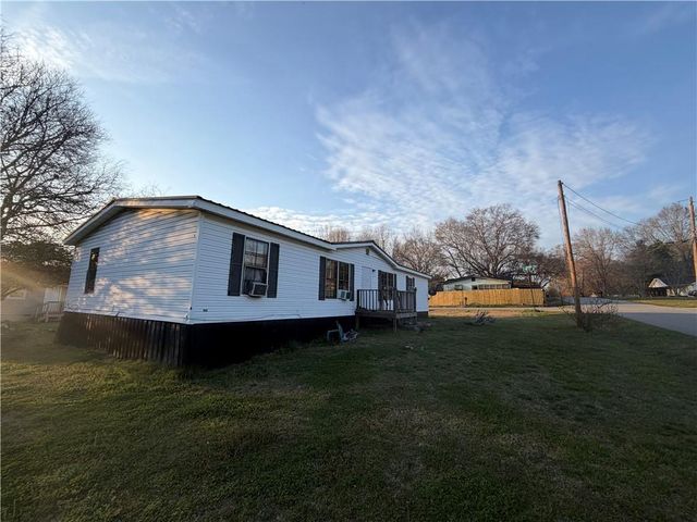 20 Morgan Street, Rockmart, GA 30153