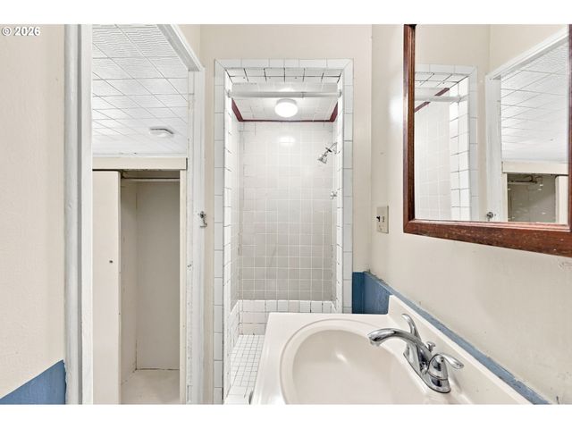 4731 Ne 62ND Ave, Portland, OR 97218