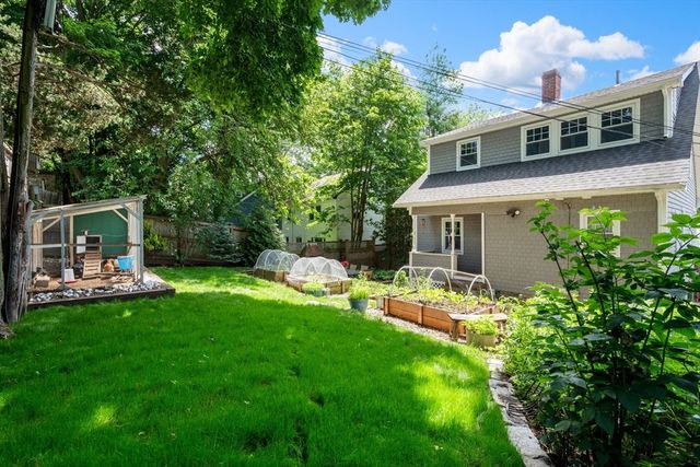 87 Redlands Rd, Boston, MA 02132