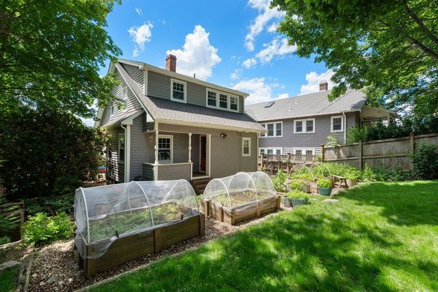 87 Redlands Rd, Boston, MA 02132