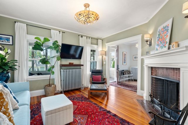 87 Redlands Rd, Boston, MA 02132