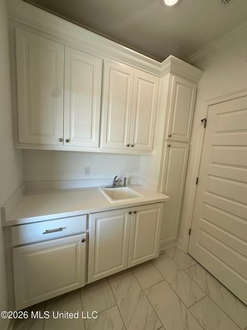 341 Aurora Circle, Canton, MS 39046