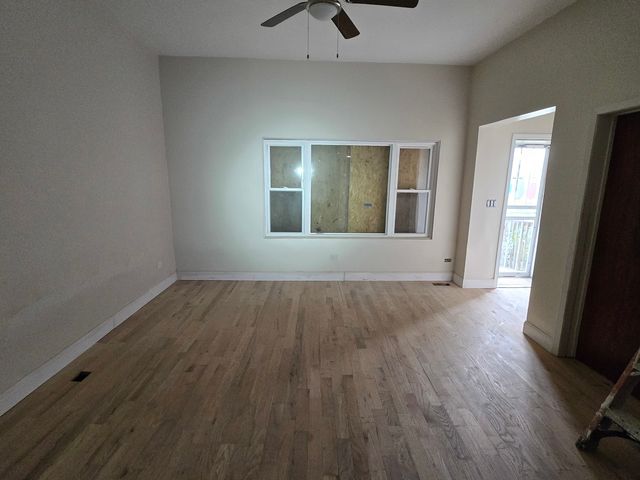 426 N Trumbull Avenue, Chicago, IL 60624