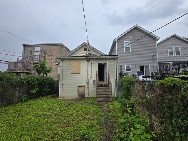 426 N Trumbull Avenue, Chicago, IL 60624