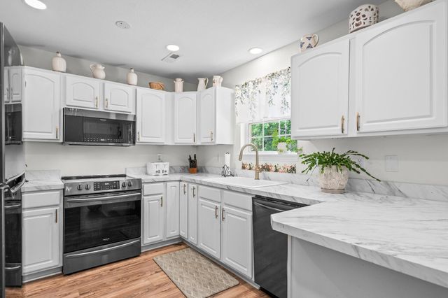 204 Balsa Dr., Longs, SC 29568