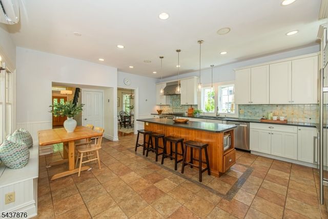 181 Sunset Ave, Verona Twp., NJ 07044
