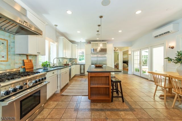 181 Sunset Ave, Verona Twp., NJ 07044