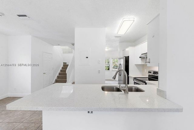 16035 Emerald Cove Rd, Weston, FL 33331