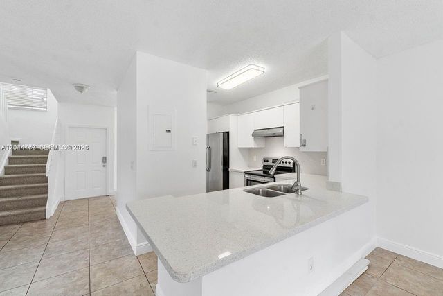 16035 Emerald Cove Rd, Weston, FL 33331