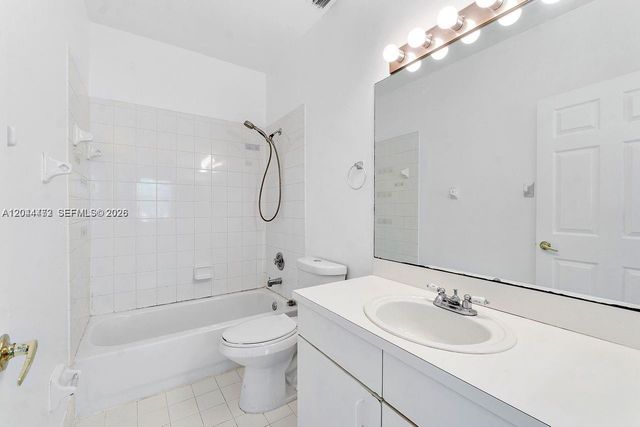 16035 Emerald Cove Rd, Weston, FL 33331
