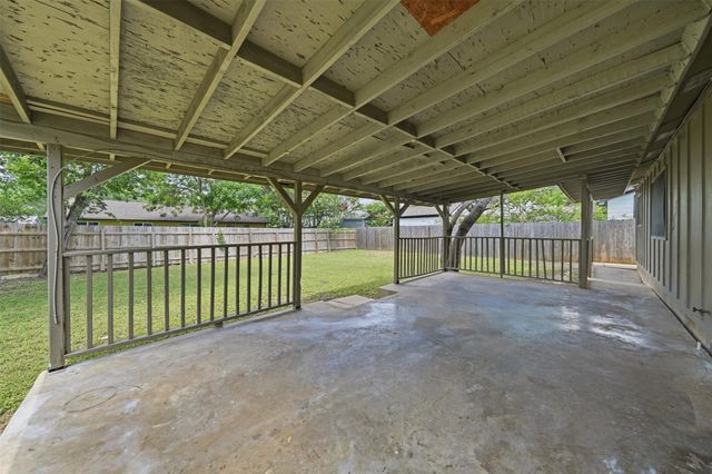 1913 Denfield DR, Round Rock, TX 78664