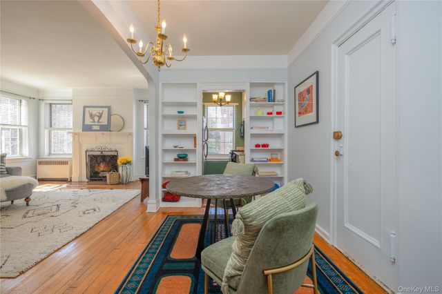 25 Parkview Avenue 2K, Bronxville, NY 10708