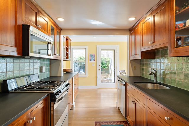 636 Green 636, Cambridge, MA 02139