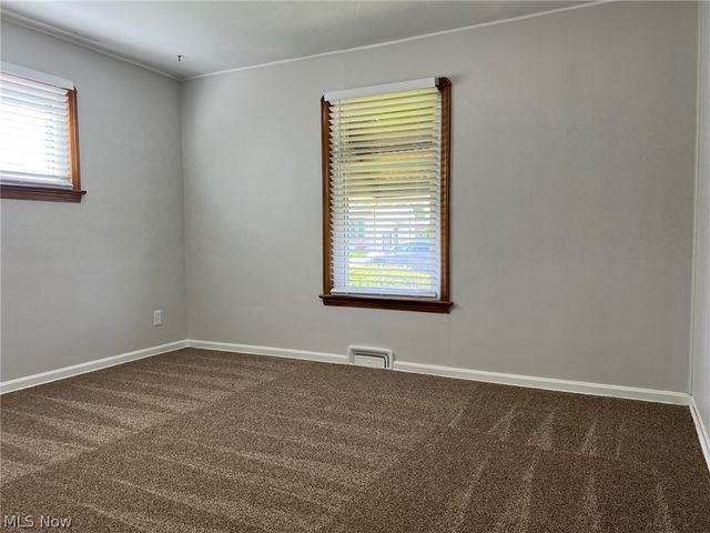 19313 Longview Avenue, Maple Heights, OH 44137