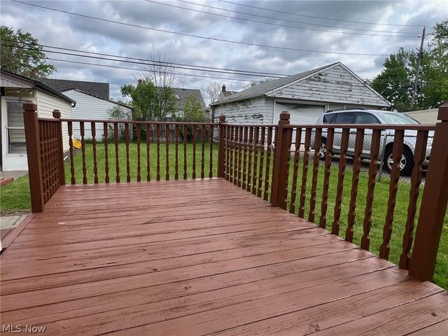 19313 Longview Avenue, Maple Heights, OH 44137