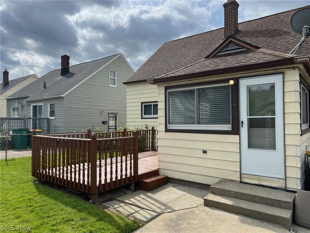 19313 Longview Avenue, Maple Heights, OH 44137