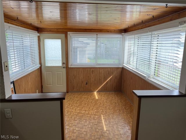 19313 Longview Avenue, Maple Heights, OH 44137
