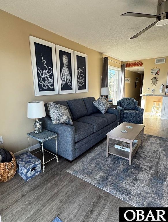 Image 5 of property listing at 117 Sea Colony Drive Unit 129D, Duck, NC 27949
