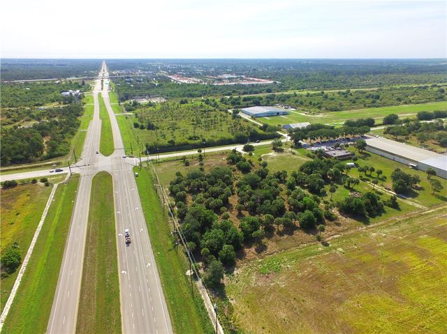 1990 98th Avenue, Vero Beach, FL 32966