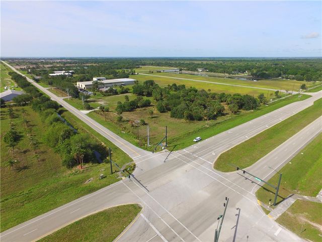 1990 98th Avenue, Vero Beach, FL 32966