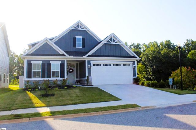 4 Dunroyal Road, Fountain Inn, SC 29644