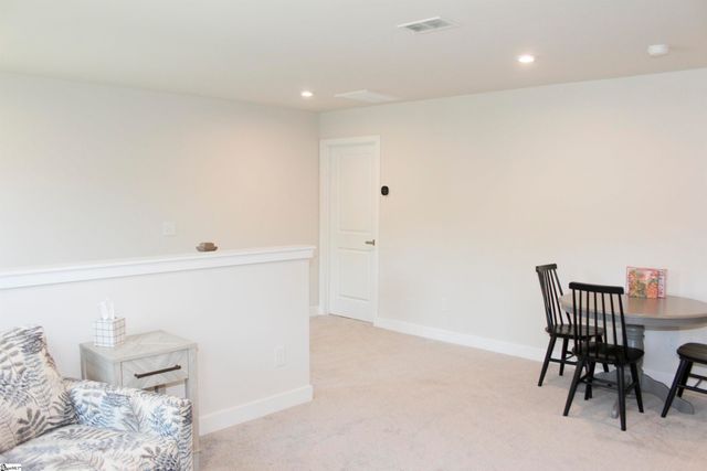 4 Dunroyal Road, Fountain Inn, SC 29644