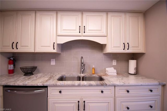 3612 SE 12th AVE # 1, Cape Coral, FL 33904