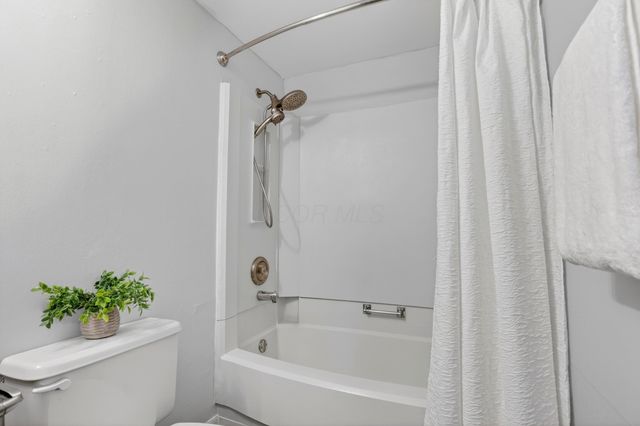 6844 Metuchen Place, Reynoldsburg, OH 43068
