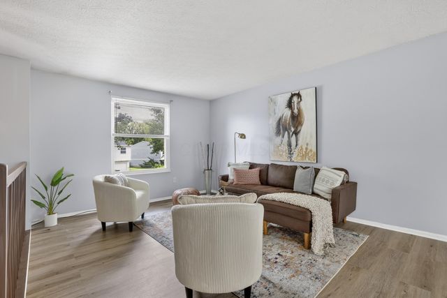 6844 Metuchen Place, Reynoldsburg, OH 43068