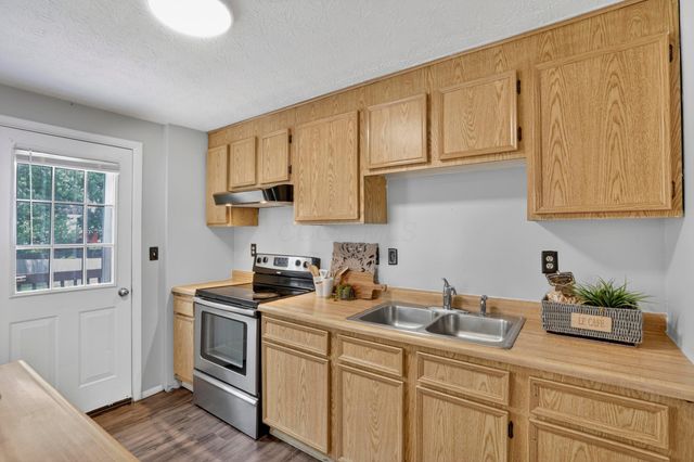 6844 Metuchen Place, Reynoldsburg, OH 43068