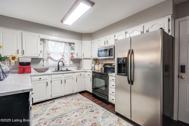 10418 Glenmary Farm Dr, Louisville, KY 40291