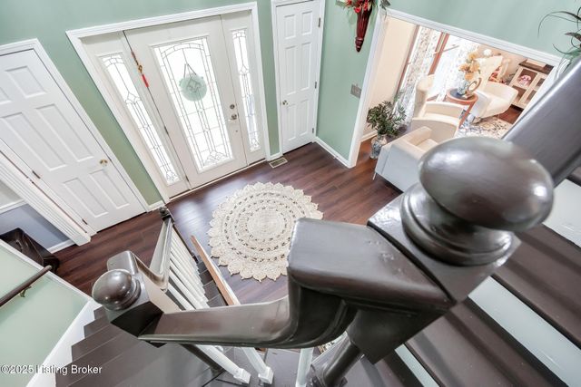 10418 Glenmary Farm Dr, Louisville, KY 40291