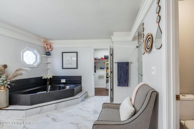 10418 Glenmary Farm Dr, Louisville, KY 40291