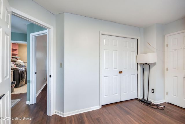 10418 Glenmary Farm Dr, Louisville, KY 40291