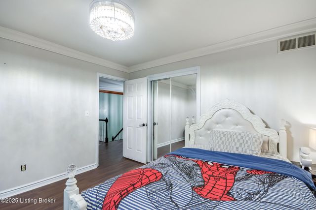 10418 Glenmary Farm Dr, Louisville, KY 40291