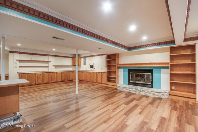 10418 Glenmary Farm Dr, Louisville, KY 40291