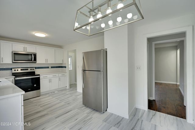13 Swain Avenue, Toms River, NJ 08755