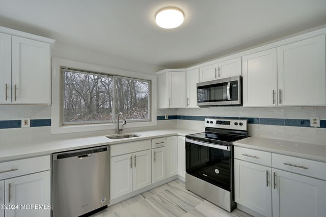 13 Swain Avenue, Toms River, NJ 08755