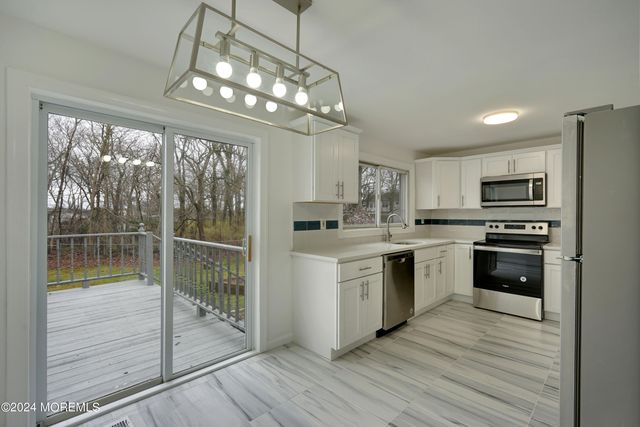 13 Swain Avenue, Toms River, NJ 08755