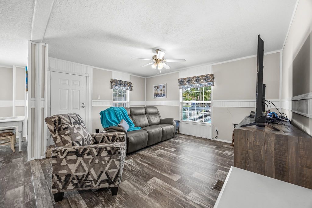 601 6th Ave. S, Myrtle Beach, SC 29577 — photo 3