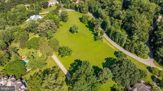 14 MERRY HILL CT, Pikesville, MD 21208
