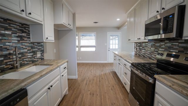 1801 Pine Bluff Street, Paris, TX 75460