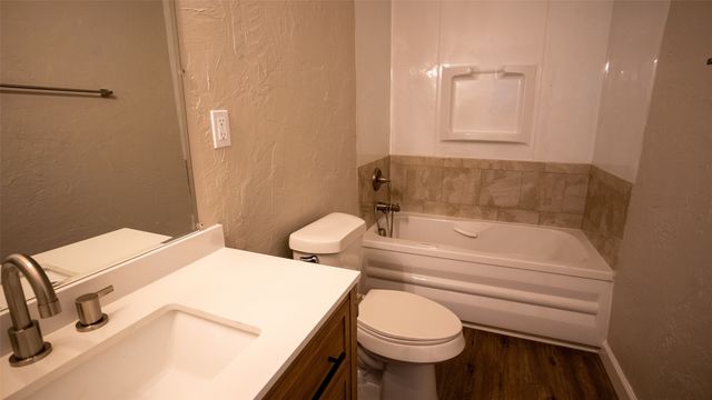 1801 Pine Bluff Street, Paris, TX 75460