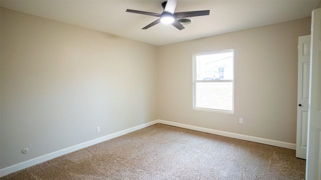 1801 Pine Bluff Street, Paris, TX 75460