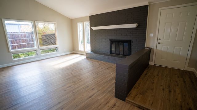 1801 Pine Bluff Street, Paris, TX 75460