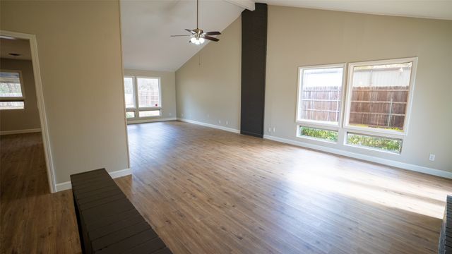 1801 Pine Bluff Street, Paris, TX 75460