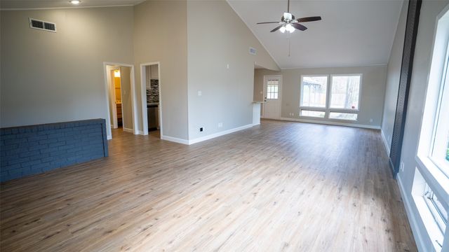 1801 Pine Bluff Street, Paris, TX 75460